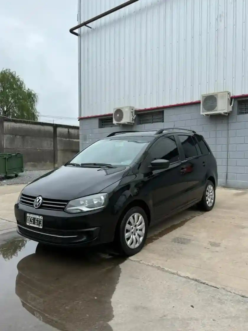 Volkswagen Suran 1.6 Comfortline 101Cv 2014 - foto 1