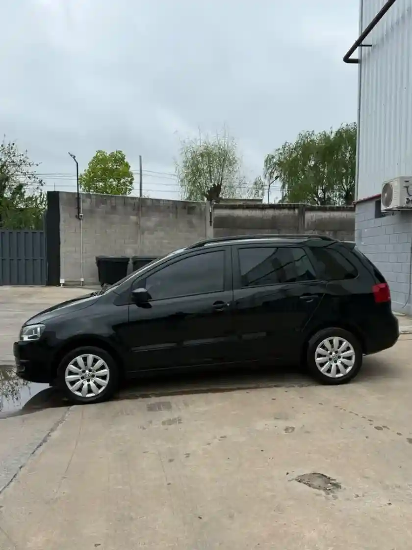 Volkswagen Suran 1.6 Comfortline 101Cv 2014 - foto 3