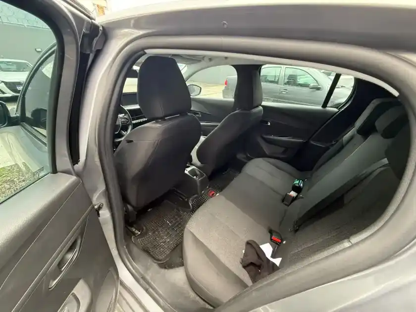 Peugeot 208 1.6 Style 2023 - foto 2