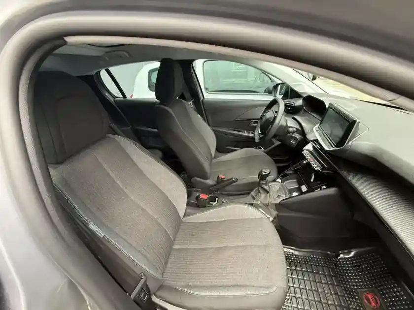 Peugeot 208 1.6 Style 2023 - foto 4
