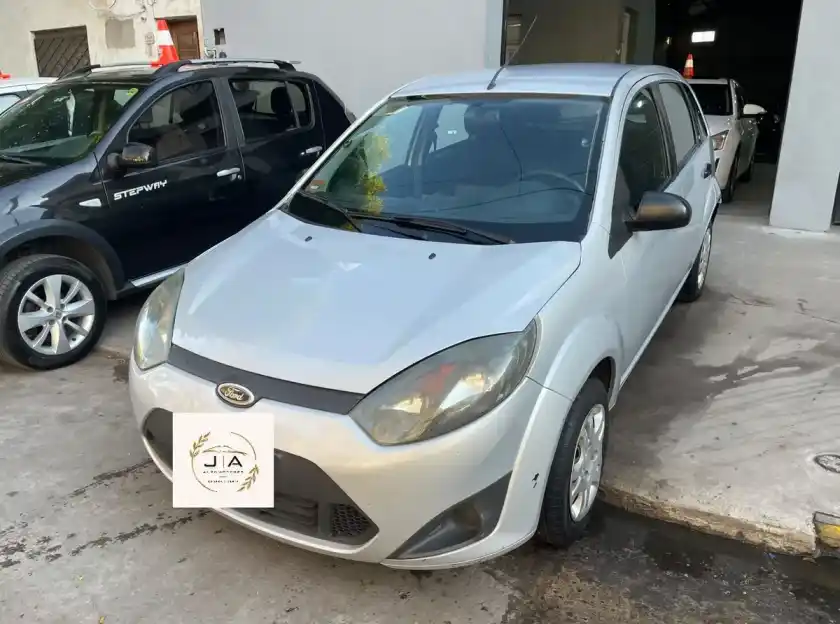 Ford Fiesta 2013 - foto 1
