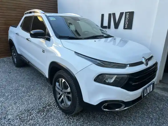 Fiat Toro 2.0 Volcano 4X4 At 2018 - foto 1