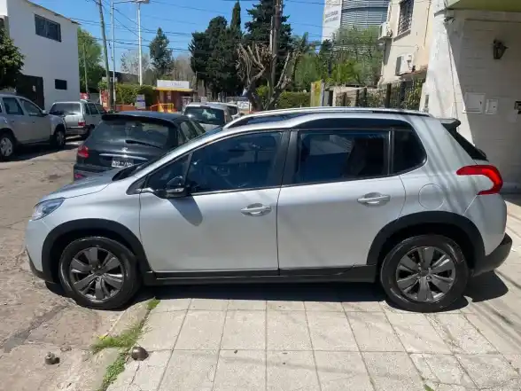 Peugeot 2008 1.6 Feline 2018 - foto 4