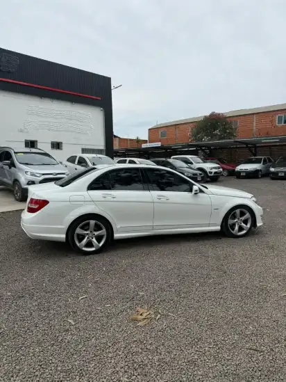 Mercedes-Benz Clase C 1.8 C250 Avant Edition B.eff At 2013 - foto 4