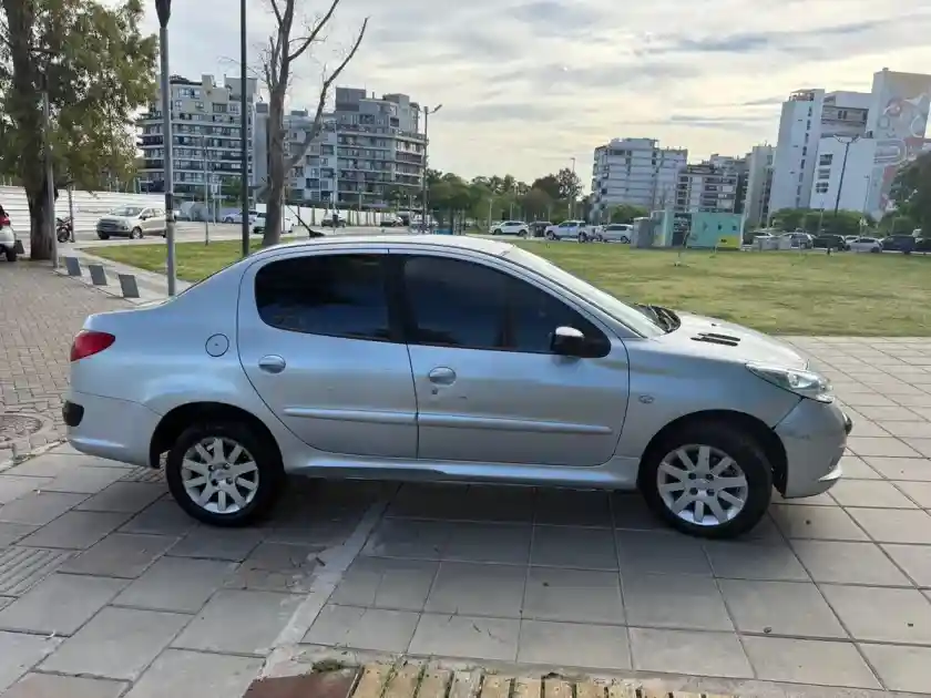 Peugeot 207 1.6 Xt 2011 - foto 2