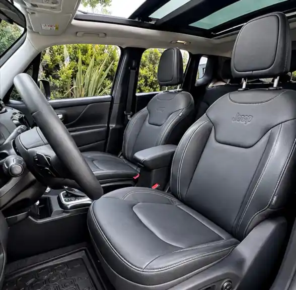 Jeep Renegade 1.3T Longitude At6 Fwd 2023 - foto 3