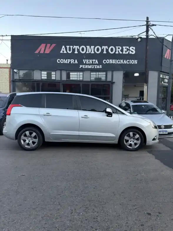 Peugeot 5008 1.6 Allure Plus 156Cv 2014 - foto 3