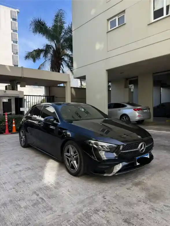 Mercedes-Benz Clase A 2.0 A250 Amg-Line 224Cv Hatch 2025 - foto 2