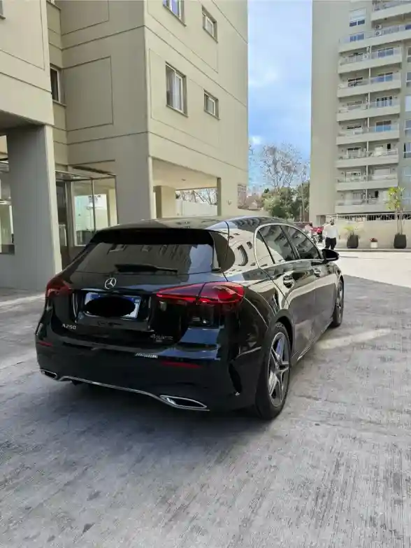 Mercedes-Benz Clase A 2.0 A250 Amg-Line 224Cv Hatch 2025 - foto 5