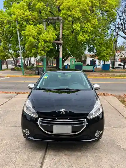 Peugeot 208 1.6 Allure 2013 - foto 2