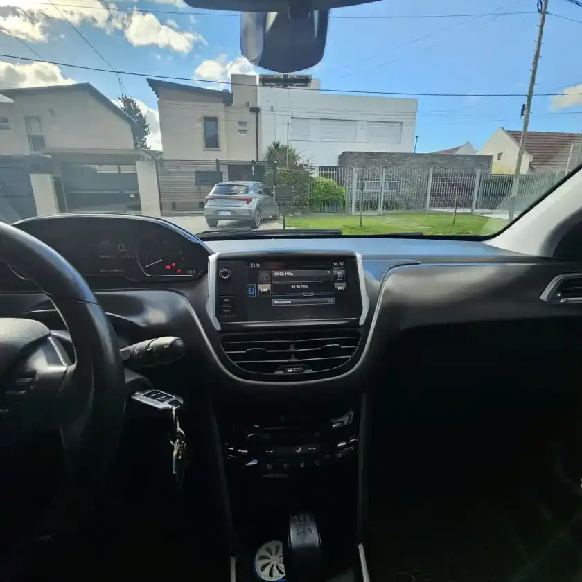 Peugeot 2008 1.6 Feline 2017 - foto 5