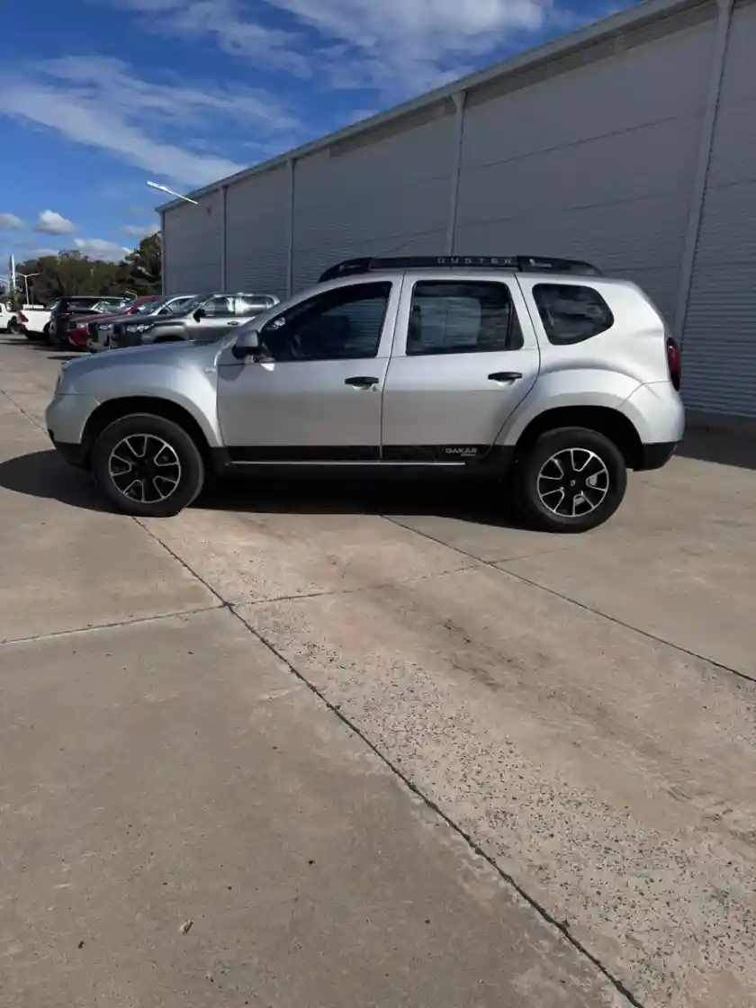 Renault Duster 2.0 Dakar 4X2 2017 - foto 3