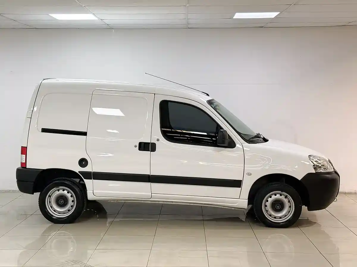 Citroën Berlingo Furgon 1.6 Bussines Hdi 92Cv 2024 - foto 5