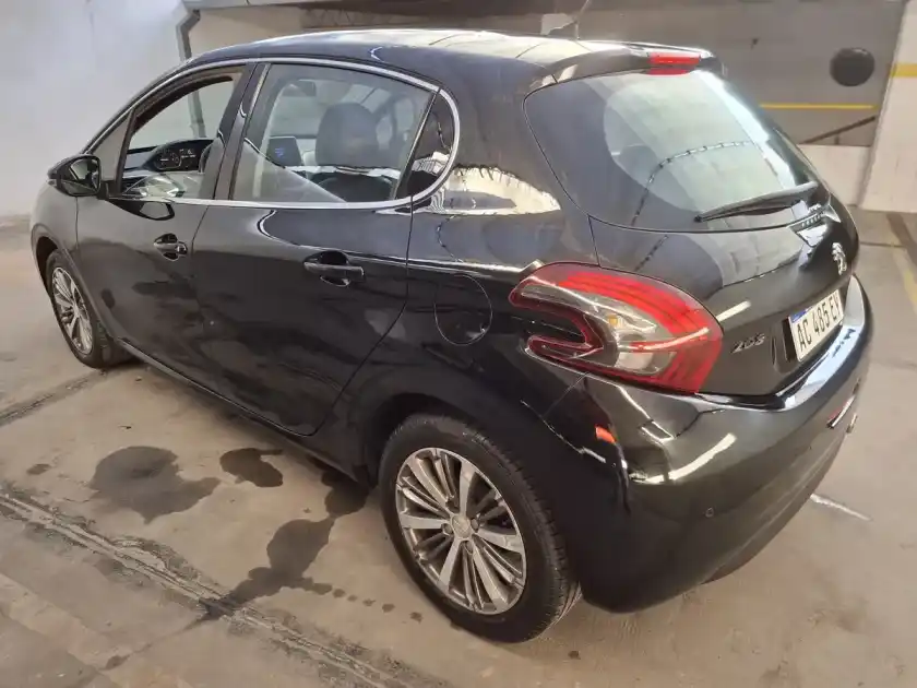 Peugeot 208 1.6 Feline 2018 - foto 4