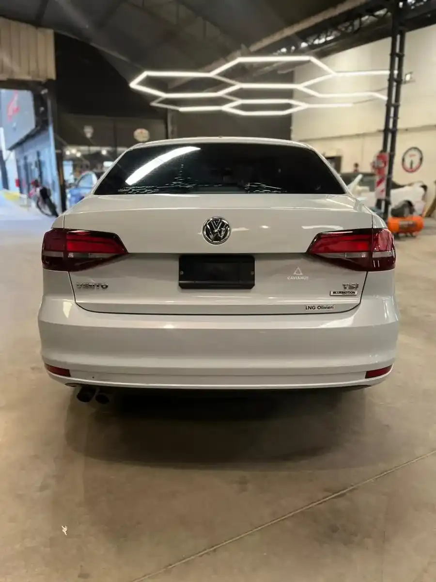 Volkswagen Vento 1.4 Tsi Comfortline 150Cv At 2017 - foto 5