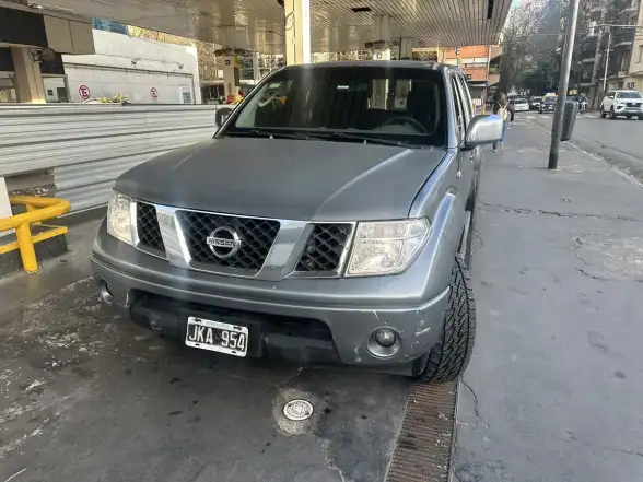 Nissan Frontier 2.5 Le Cab Doble 4X4 Tap. Cuero 2010 - foto 1