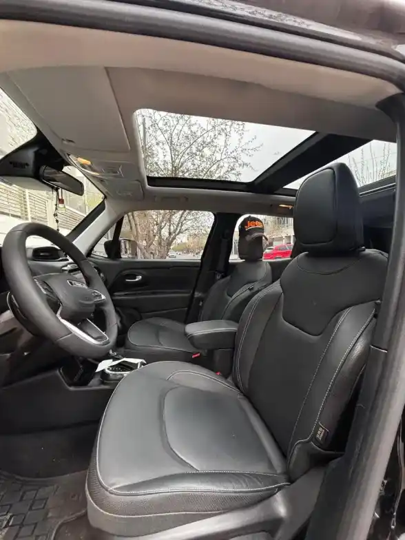 Jeep Renegade 1.3T Longitude At6 Fwd 2025 - foto 5