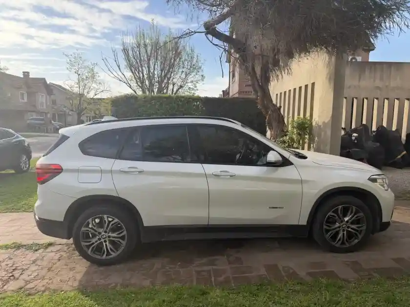 Bmw X1 1.5 Xdrive 18 2018 - foto 4