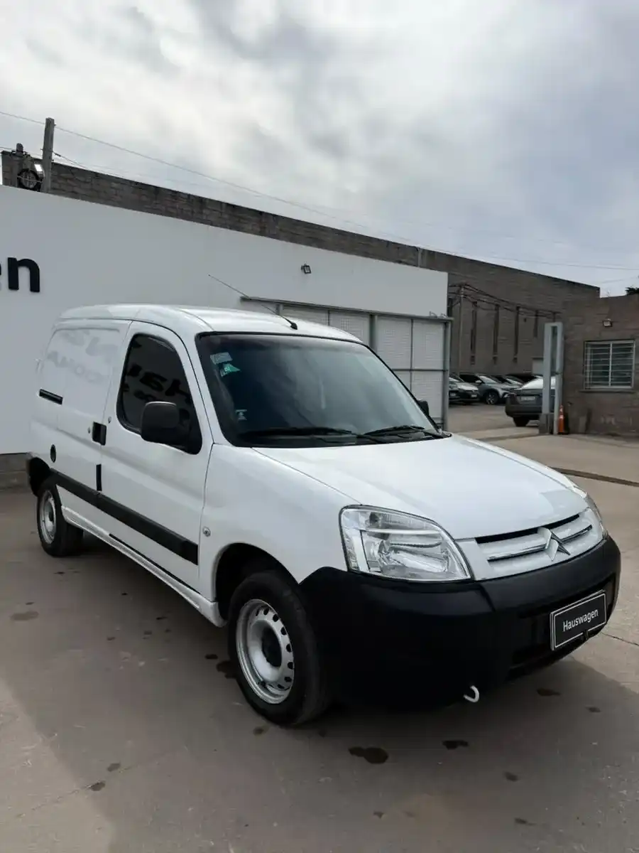 Citroën Berlingo Furgon 1.6 Hdi 92 Bussines 2021 - foto 1
