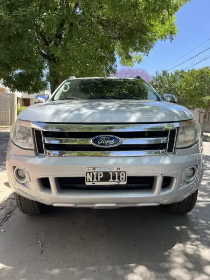 Ford Ranger 3.2 Cd 4X4 Limited Tdci 200Cv At 2013 - foto 4