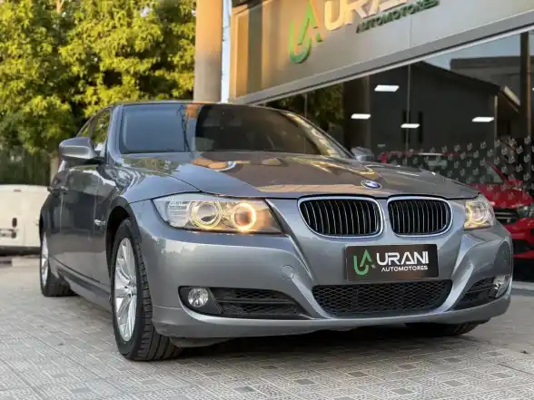 Bmw Serie 3 3.0 330I Sedan Executive 2009 - foto 2