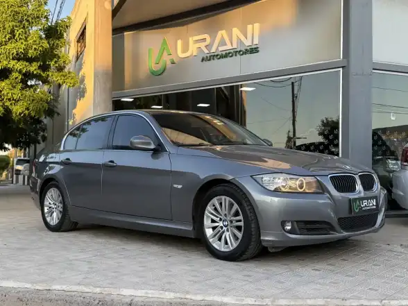 Bmw Serie 3 3.0 330I Sedan Executive 2009 - foto 3