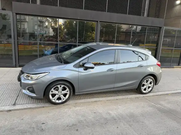 Chevrolet Cruze 1.4T Lt At 5 Puertas 2022 - foto 2