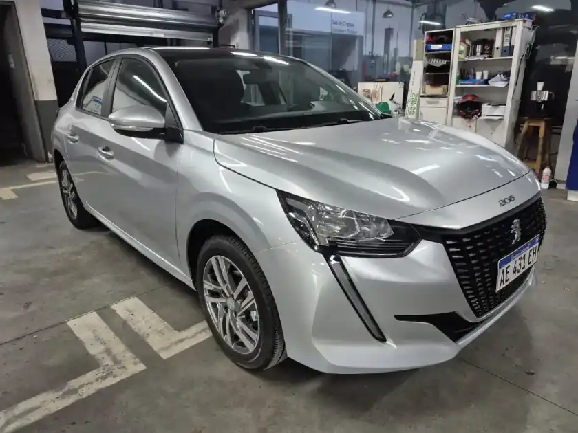 Peugeot 208 1.6L Allure Tiptronic 2020 - foto 3