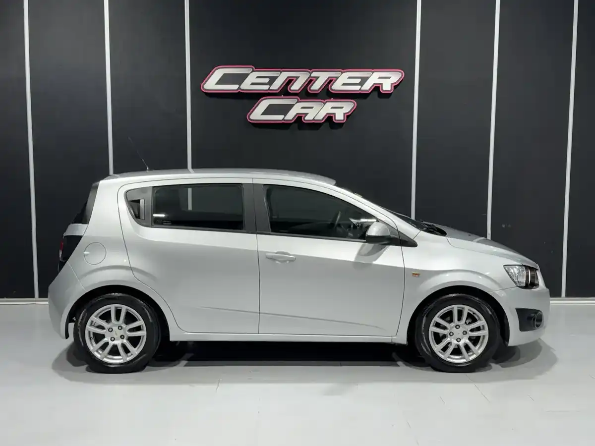 Chevrolet Sonic 1.6 Lt 2016 - foto 2