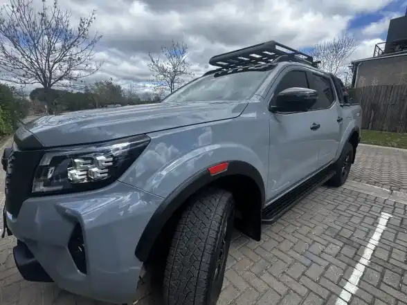 Nissan Frontier 2.3Bt Pro4X 4X4 At L22 2023 - foto 1