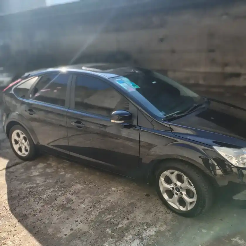 Ford Focus 2 1.8 Td Ghia 5P 2013 - foto 3