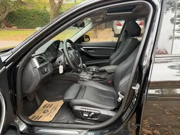 Bmw Serie 3 3.0 330I Sedan Sport Line 252Cv 2016 - foto 3