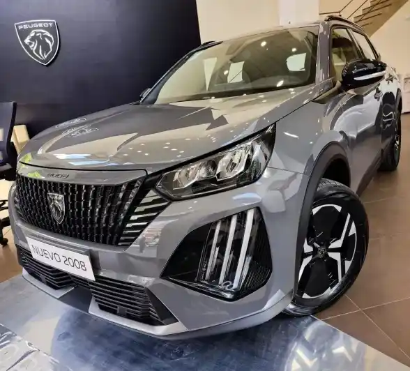 Peugeot 2008 1.0T Active Cvt 2026 - foto 1