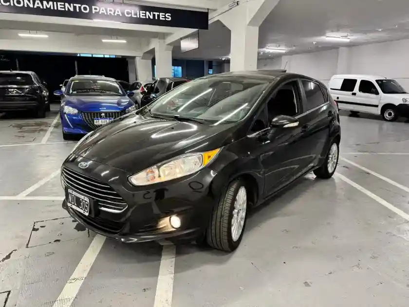 Ford Fiesta Kinetic 1.6 Titanium Powershift 120Cv 2013 - foto 1
