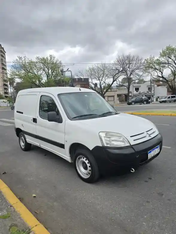 Citroën Berlingo Furgon 1.6 Hdi 92 Bussines 2016 - foto 2