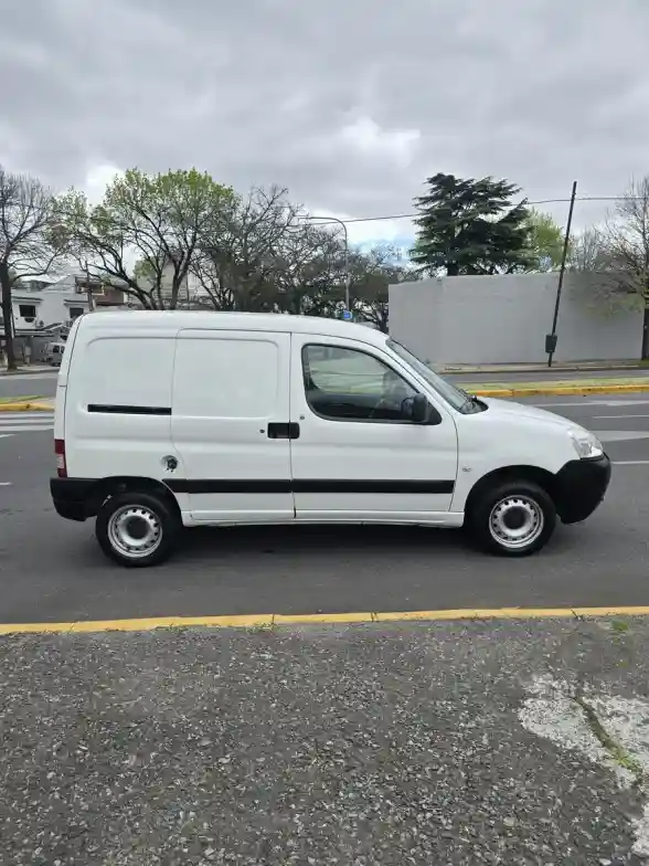 Citroën Berlingo Furgon 1.6 Hdi 92 Bussines 2016 - foto 5