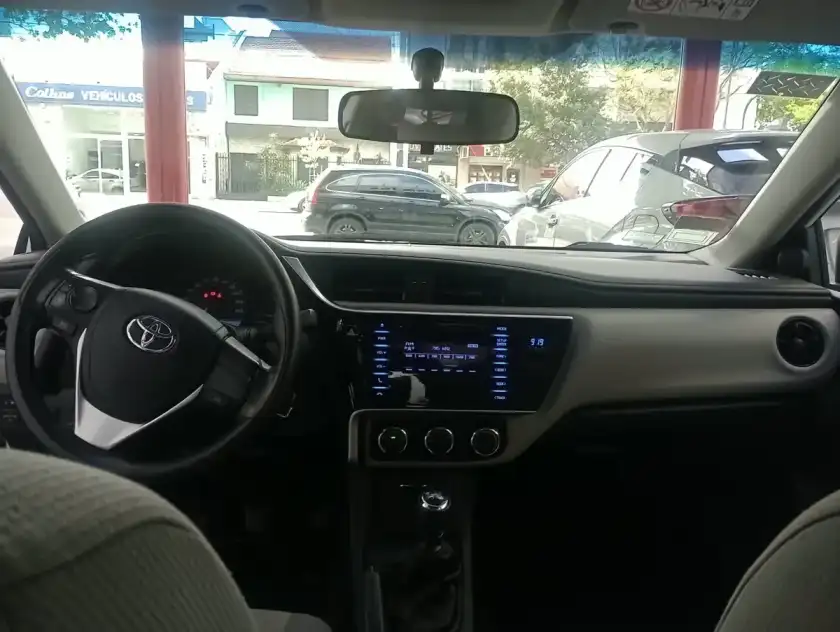 Toyota Corolla 1.8 Xli L/17 2018 - foto 4