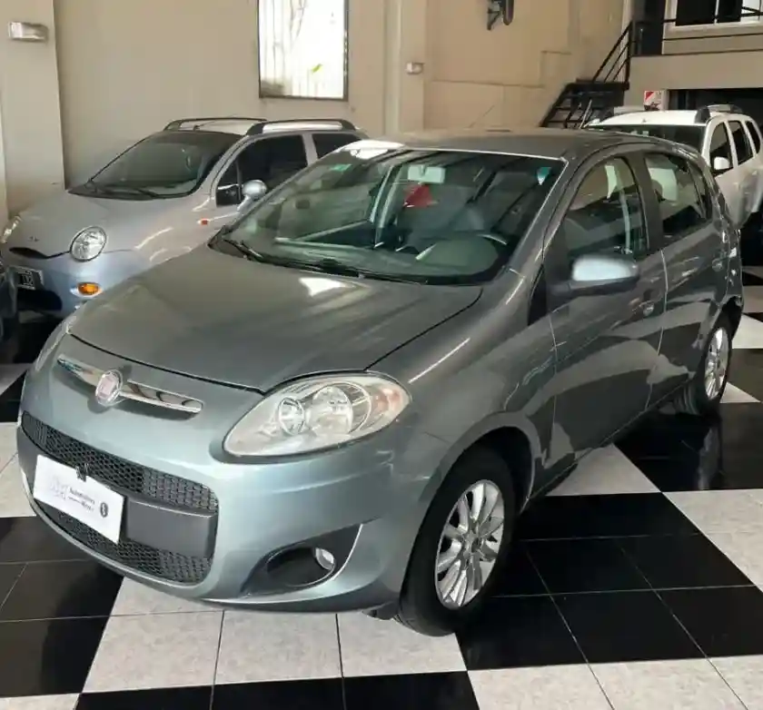Fiat Palio 1.4 Attractive 85Cv 2013 - foto 1