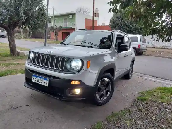 Jeep Renegade 1.8 Sport 2016 - foto 1