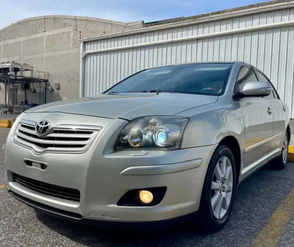 Toyota Avensis 2.0 Mt 2008 - foto 1