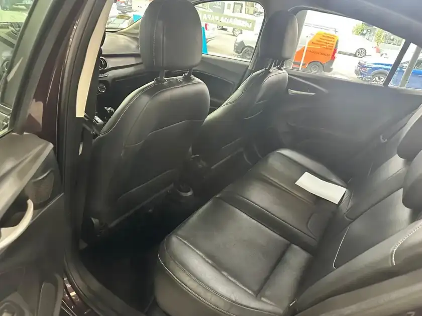 Fiat Cronos 1.8 16V Precision 2021 - foto 4