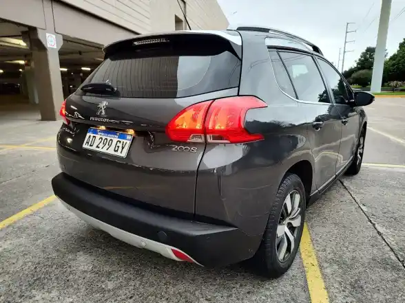 Peugeot 2008 1.6 Feline 2018 - foto 5