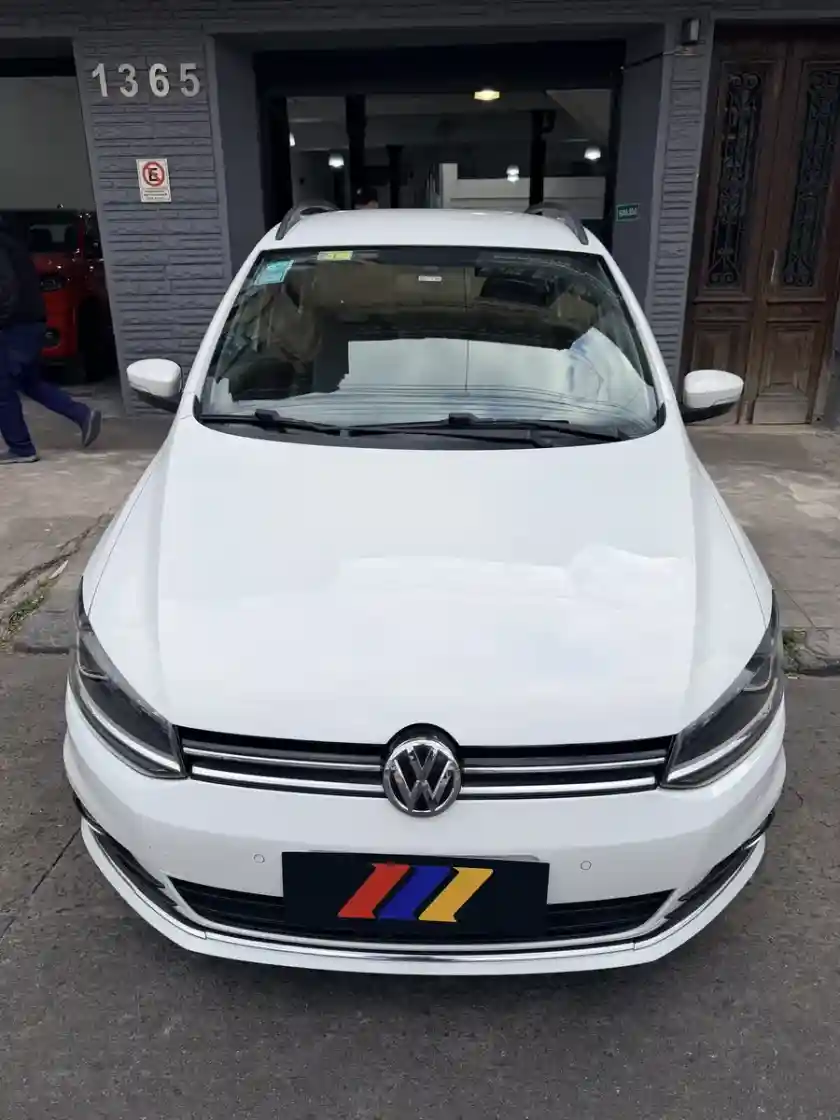 Volkswagen Suran 1.6 Highline Msi 110Cv 2016 - foto 2