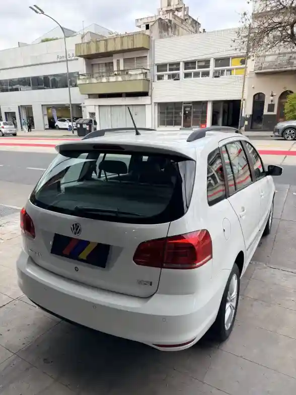 Volkswagen Suran 1.6 Highline Msi 110Cv 2016 - foto 5