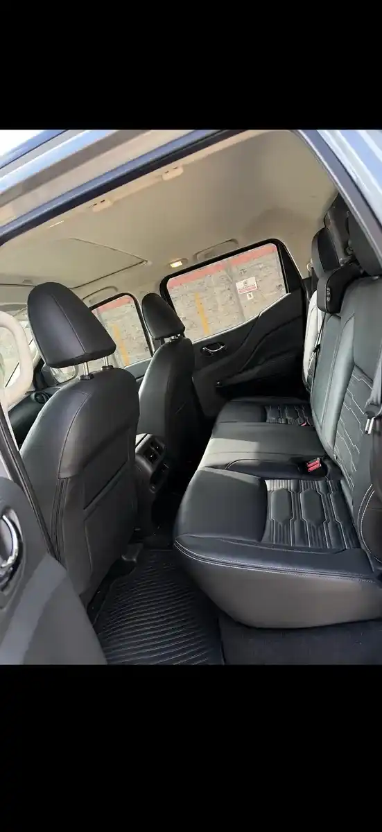 Nissan Frontier 2.3Bt Pro4X 4X4 At L22 2026 - foto 3
