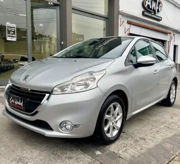 Peugeot 208 1.5 Allure Touchscreen 2014 - foto 1