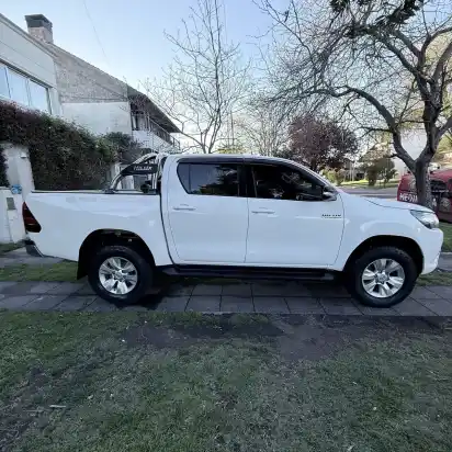 Toyota Hilux Pick-Up 2.4 Cd Sr 150Cv 4X2 2017 - foto 3