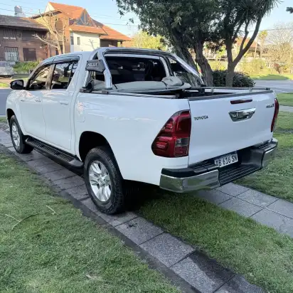 Toyota Hilux Pick-Up 2.4 Cd Sr 150Cv 4X2 2017 - foto 5