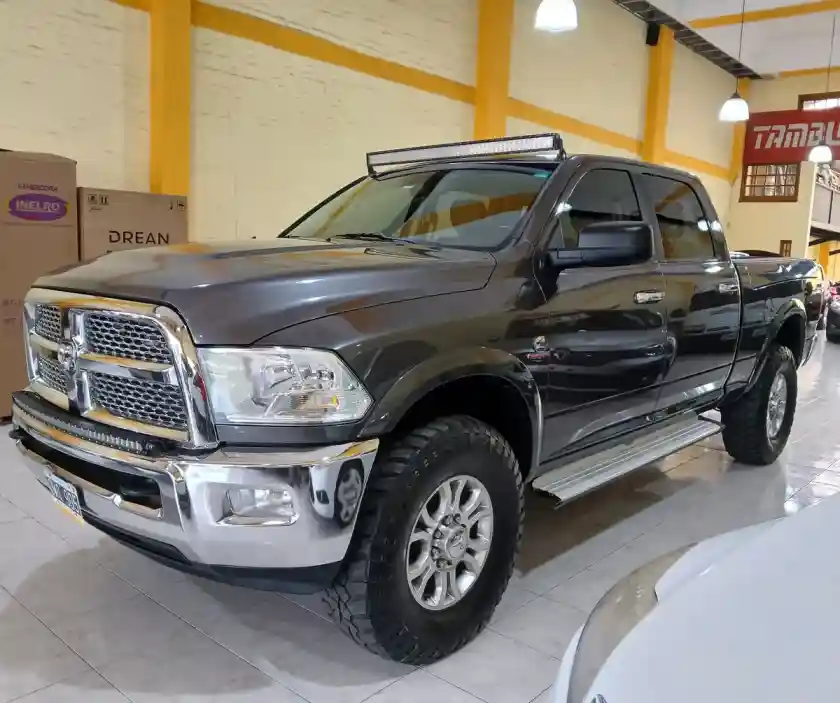 Ram 2500 6.7 Laramie I Atx 350Cv 4X4 2015 - foto 2