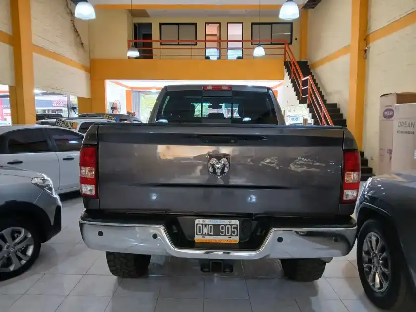 Ram 2500 6.7 Laramie I Atx 350Cv 4X4 2015 - foto 5